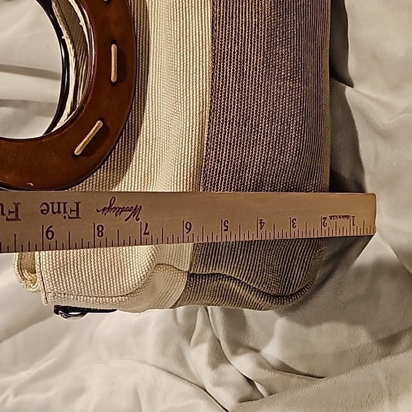 Relic coated canvas wood handle bag very good condition - Picture 6 of 9